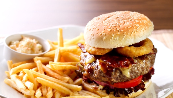 [Image: $7 OFF en Guate Burgersm]